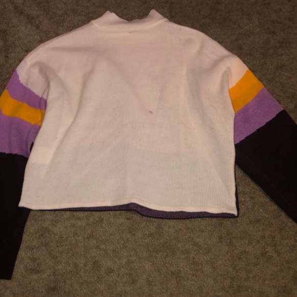 Cropped Turtle Neck H&M Sweater - Picture 2 of 3